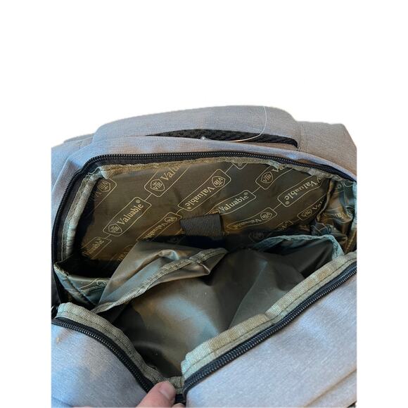 Valuable Brand Gray Black Padded 21L School Backpack - Picture 4 of 4